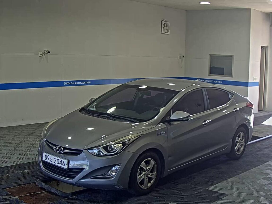 HYUNDAI THE NEW AVANTE MD 1.6 VGT SMART 2014 - zdjęcie 2