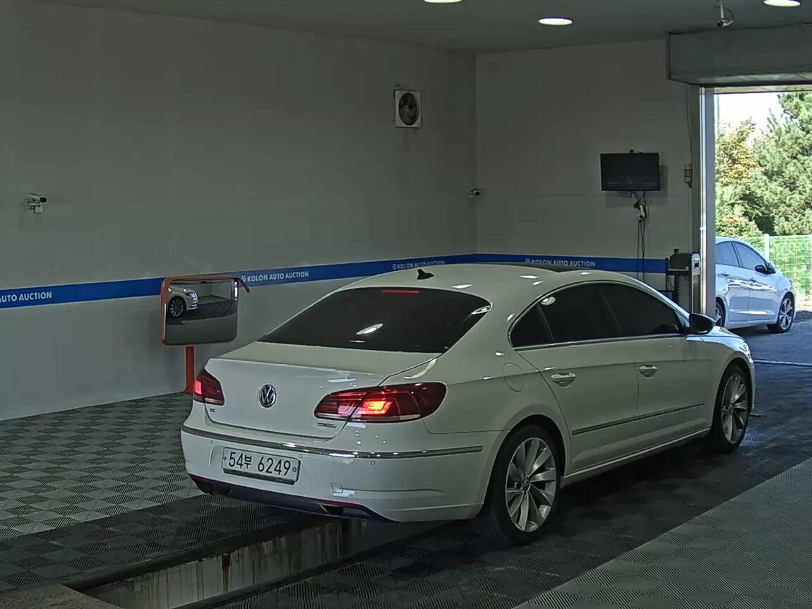 VOLKSWAGEN CC 2.0 TDI BLUEMOTION 2014 - zdjęcie 5