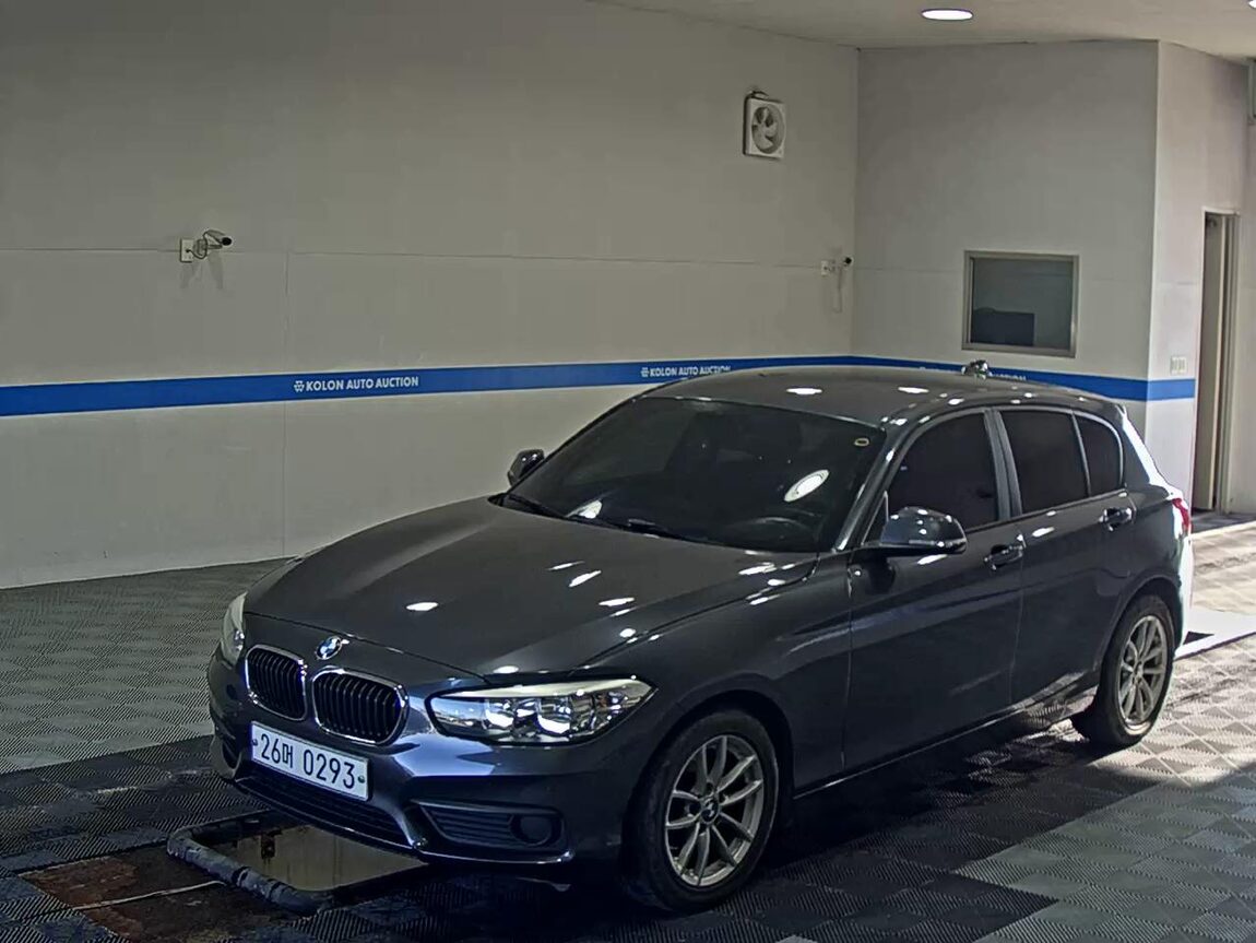 BMW 1 SERIES (2ND GEN) 5-DOOR 118d JOY 2017 - zdjęcie 2