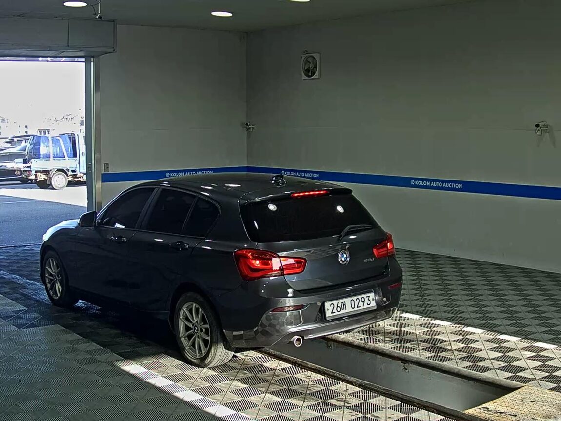 BMW 1 SERIES (2ND GEN) 5-DOOR 118d JOY 2017 - zdjęcie 6