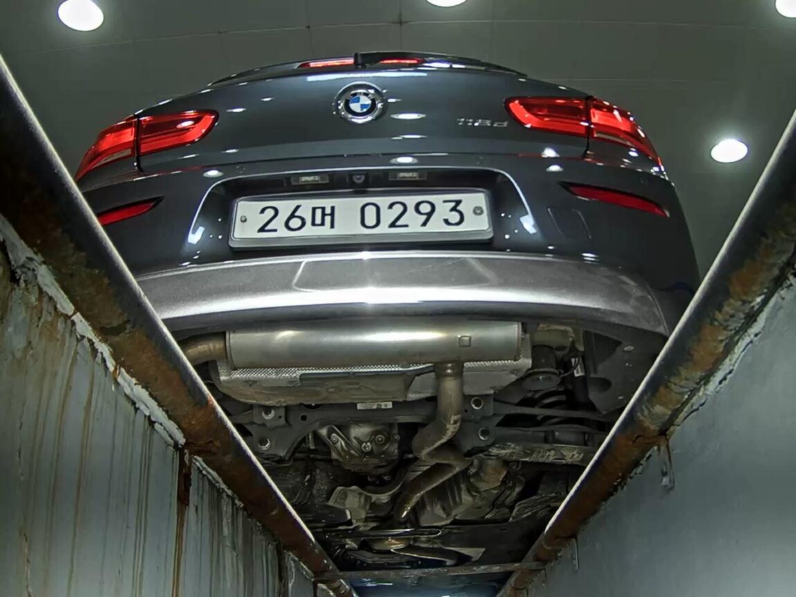 BMW 1 SERIES (2ND GEN) 5-DOOR 118d JOY 2017 - zdjęcie 8