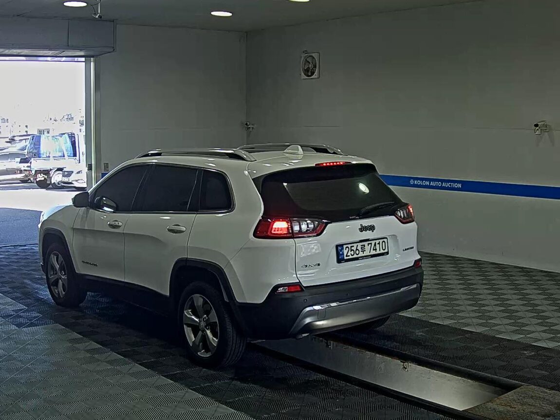 JEEP CHEROKEE (KL) 2.4 AWD LIMITED 2021 - zdjęcie 6