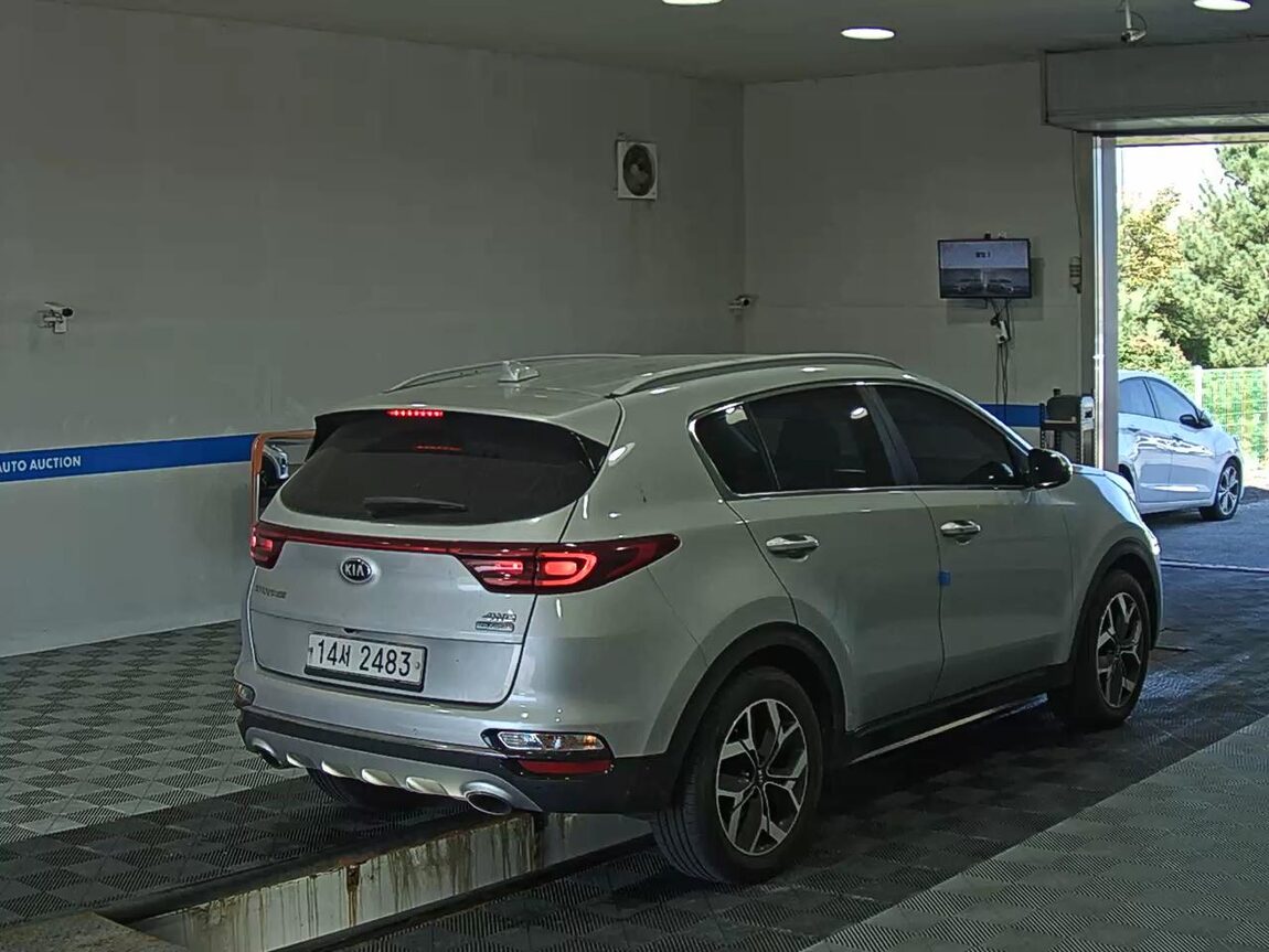 KIA SPORTAGE THE BOLD R2.0 DIESEL 4WD PRESTIGE 2019 - zdjęcie 5