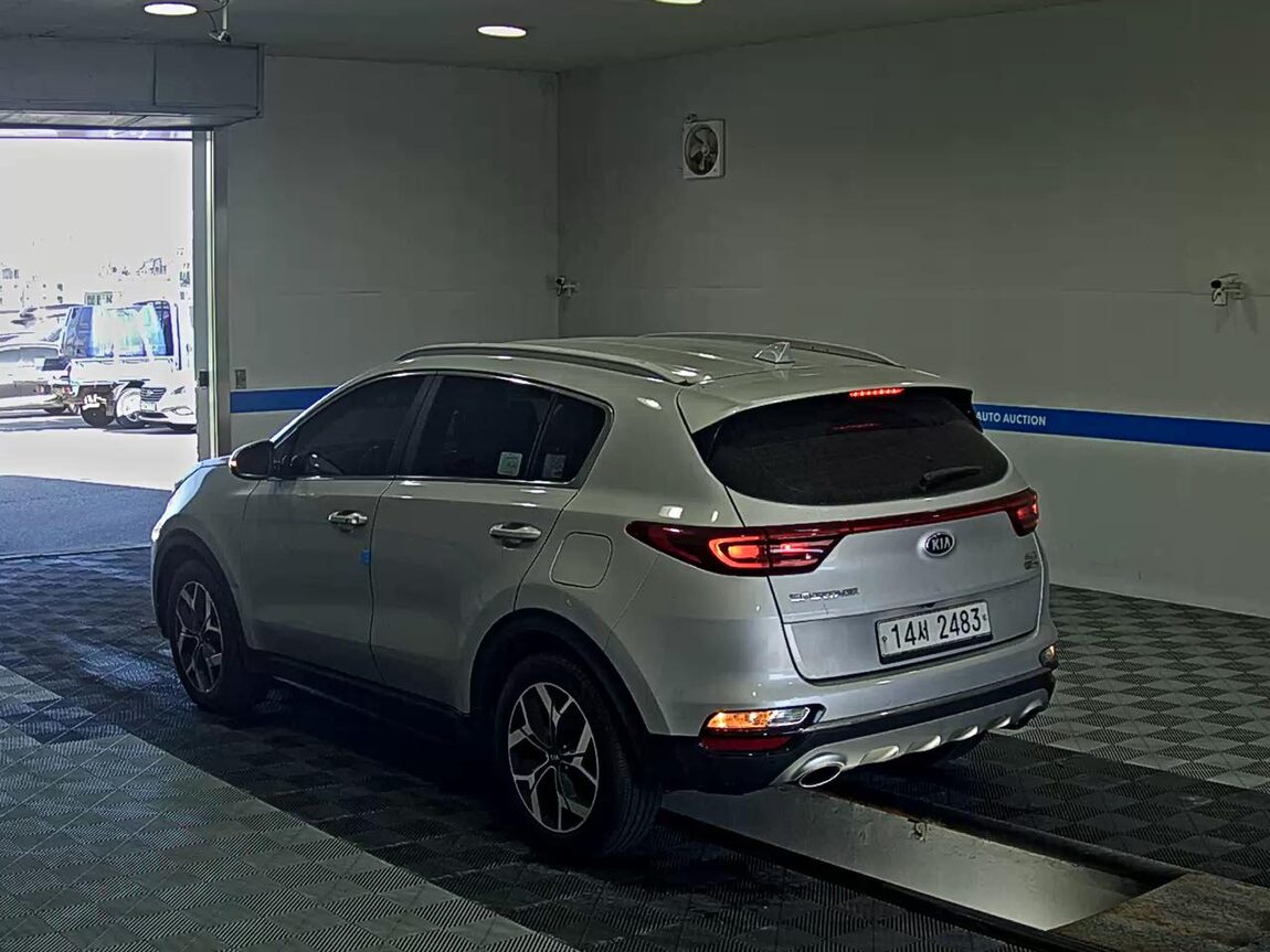 KIA SPORTAGE THE BOLD R2.0 DIESEL 4WD PRESTIGE 2019 - zdjęcie 6