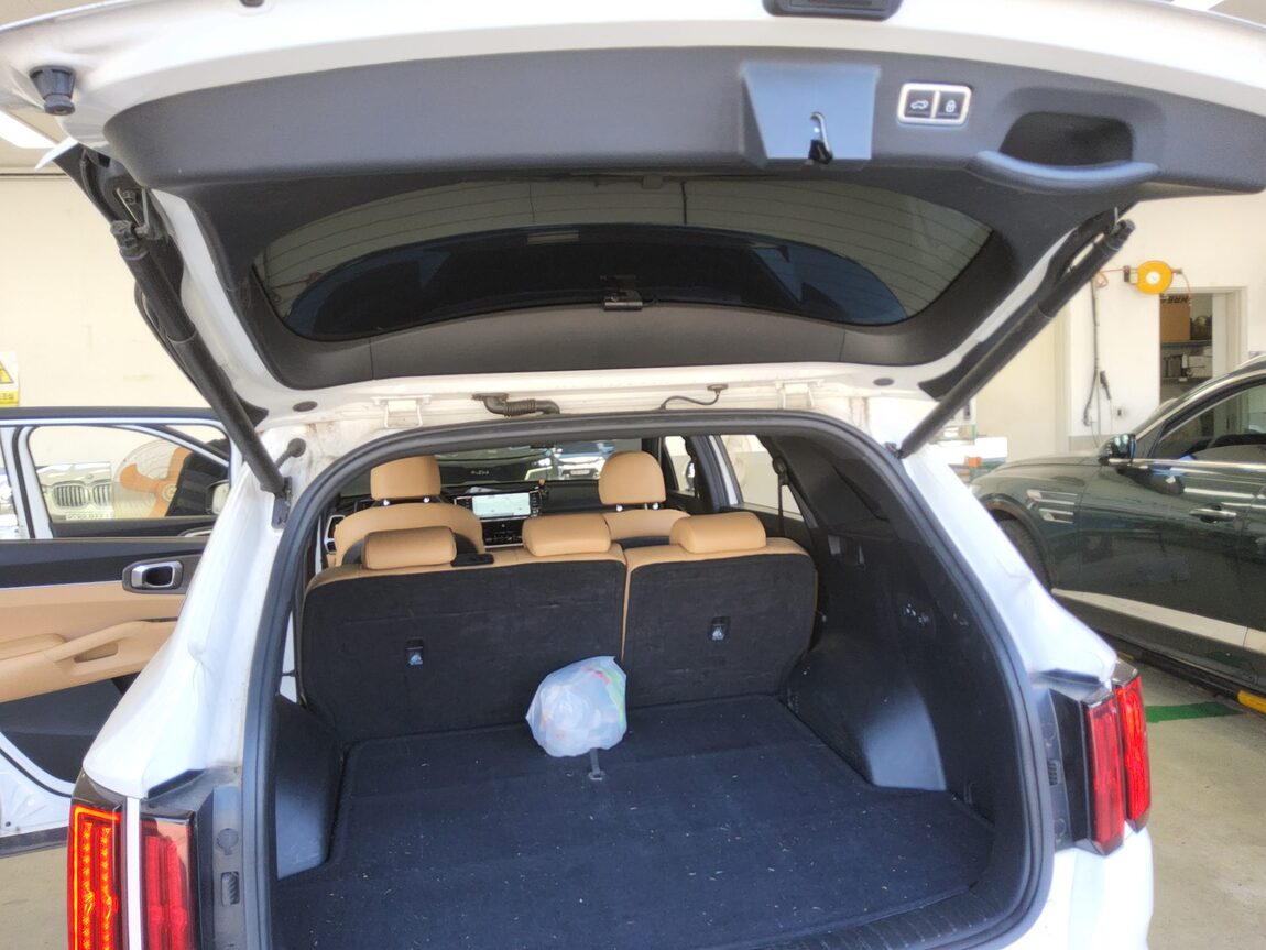 KIA NEW SORENTO (MQ4) 2.5 GASOLINE 2WD PRESTIGE 2022 - zdjęcie 15