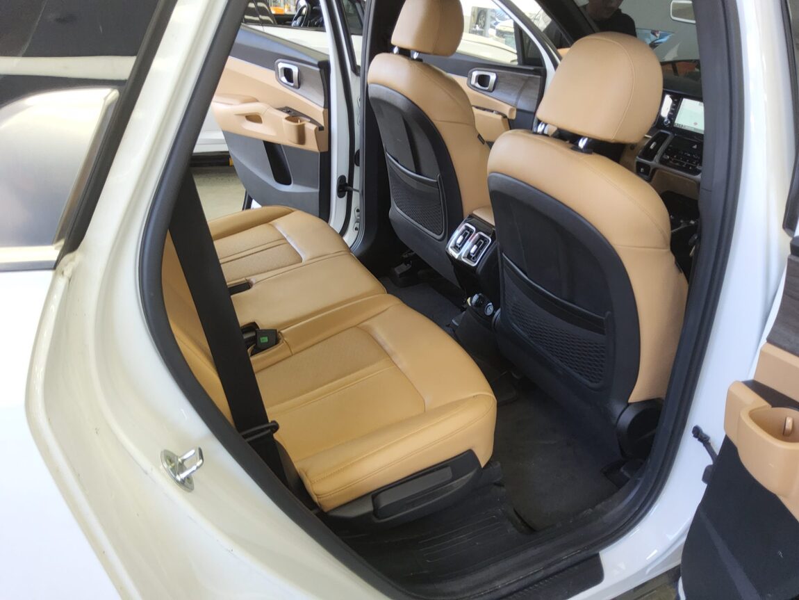 KIA NEW SORENTO (MQ4) 2.5 GASOLINE 2WD PRESTIGE 2022 - zdjęcie 13