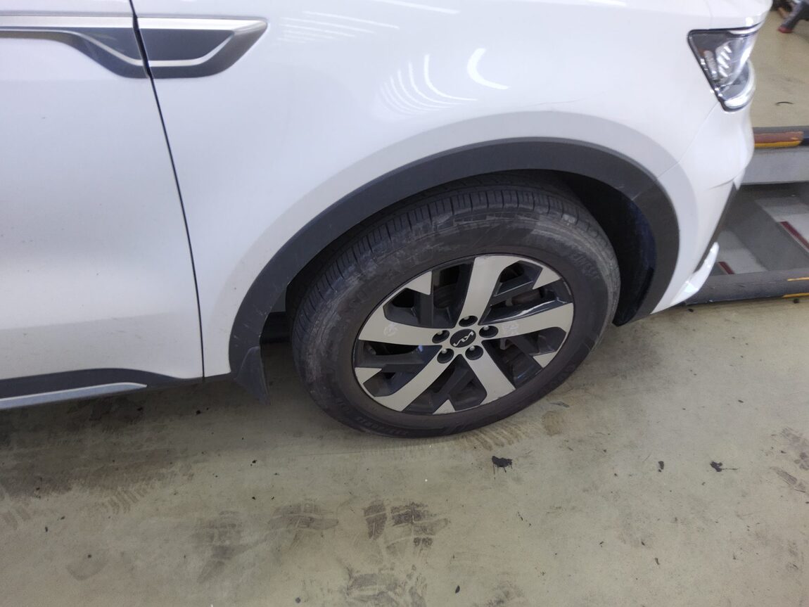 KIA NEW SORENTO (MQ4) 2.5 GASOLINE 2WD PRESTIGE 2022 - zdjęcie 22