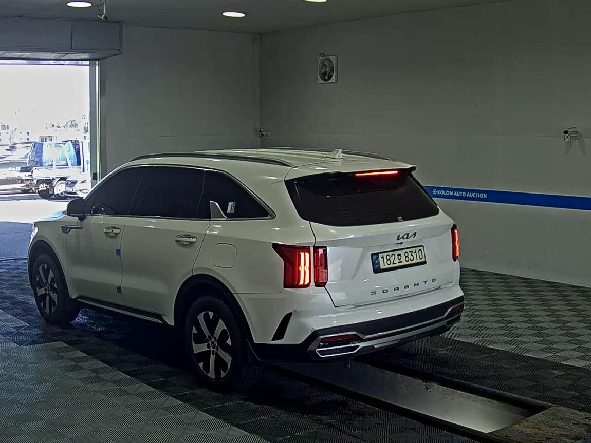 KIA NEW SORENTO (MQ4) 2.5 GASOLINE 2WD PRESTIGE 2022 - zdjęcie 6
