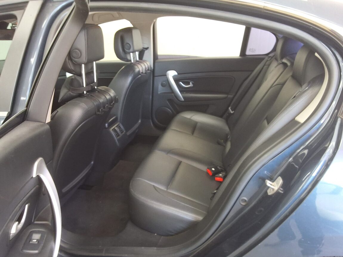 RENAULT (SAMSUNG) SM5 NOVA SE 2016 - zdjęcie 13
