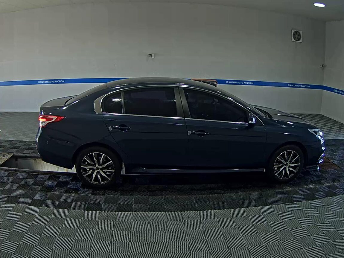 RENAULT (SAMSUNG) SM5 NOVA SE 2016 - zdjęcie 4