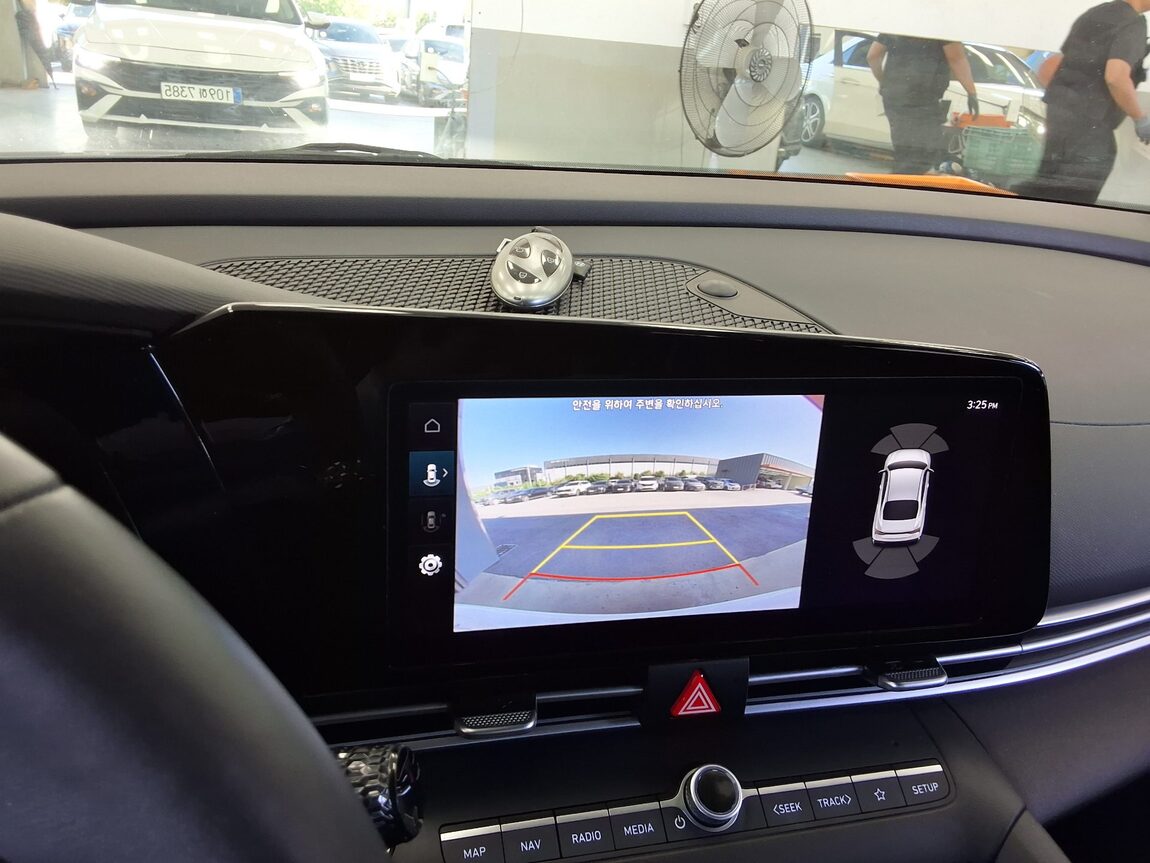 HYUNDAI THE NEW AVANTE (CN7) GASOLINE 1.6 MODERN 2024 - zdjęcie 18