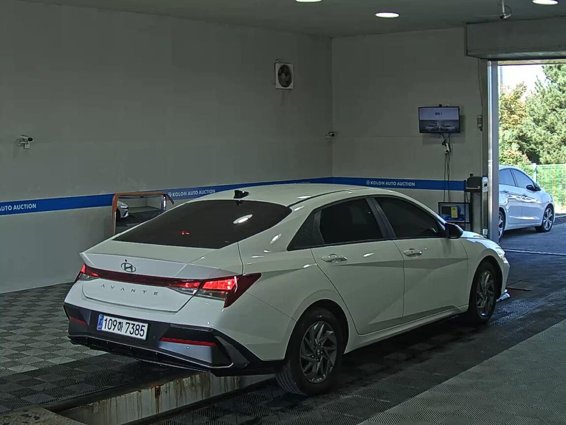 HYUNDAI THE NEW AVANTE (CN7) GASOLINE 1.6 MODERN 2024 - zdjęcie 5