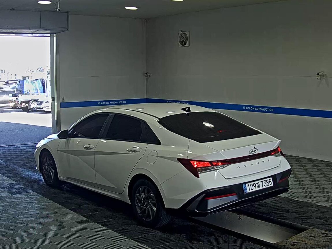 HYUNDAI THE NEW AVANTE (CN7) GASOLINE 1.6 MODERN 2024 - zdjęcie 6
