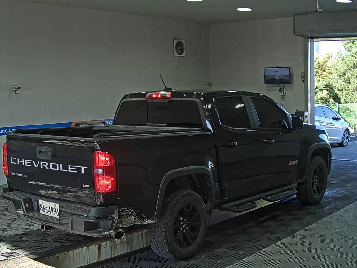 CHEVROLET (DAEWOO) REAL NEW COLORADO 3.6L 4WD Z71-X MIDNIGHT 2022 - zdjęcie 5
