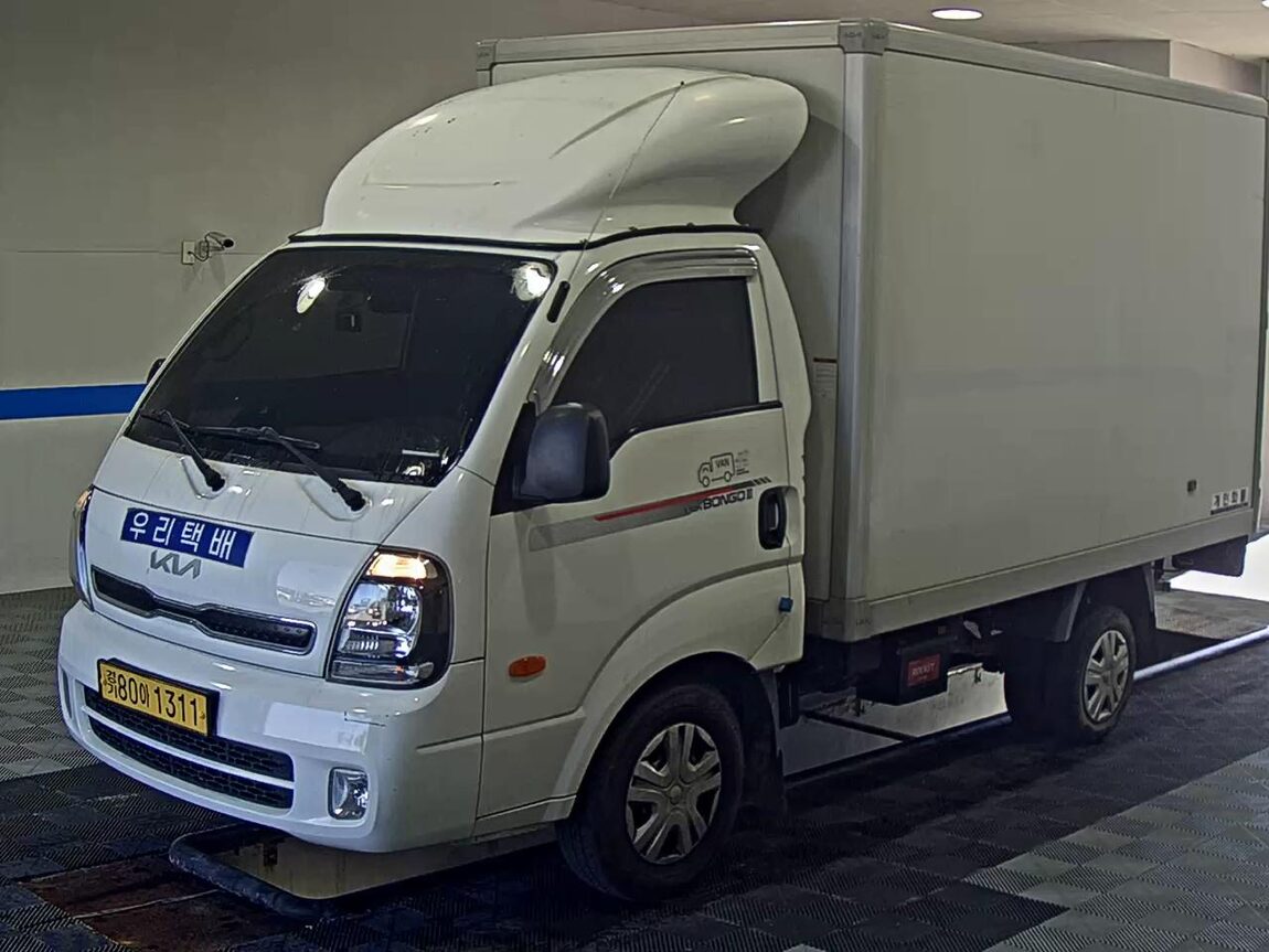 KIA THE NEW BONGO III CARGO BUILT-IN BOX TRUCK PLUS MODEL 2023 - zdjęcie 2