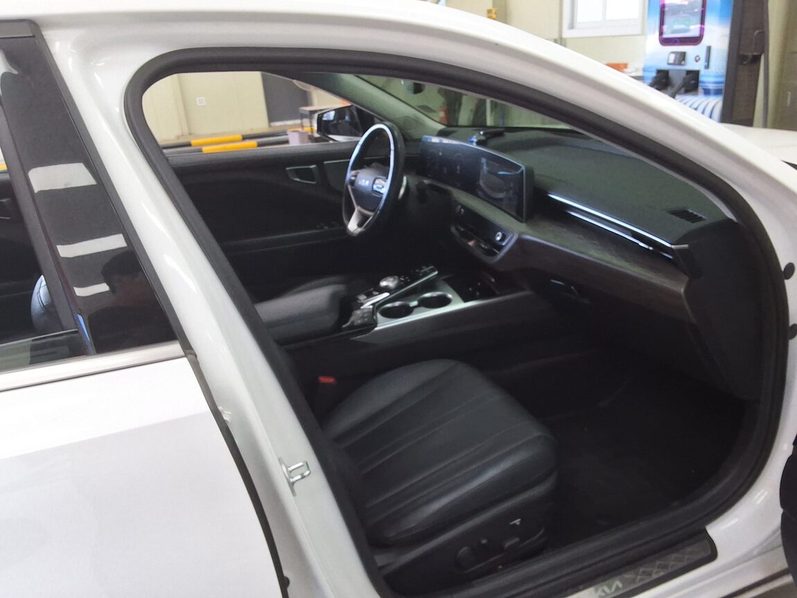 KIA K8 2.5 GDI NOBLESSE 2022 - zdjęcie 15