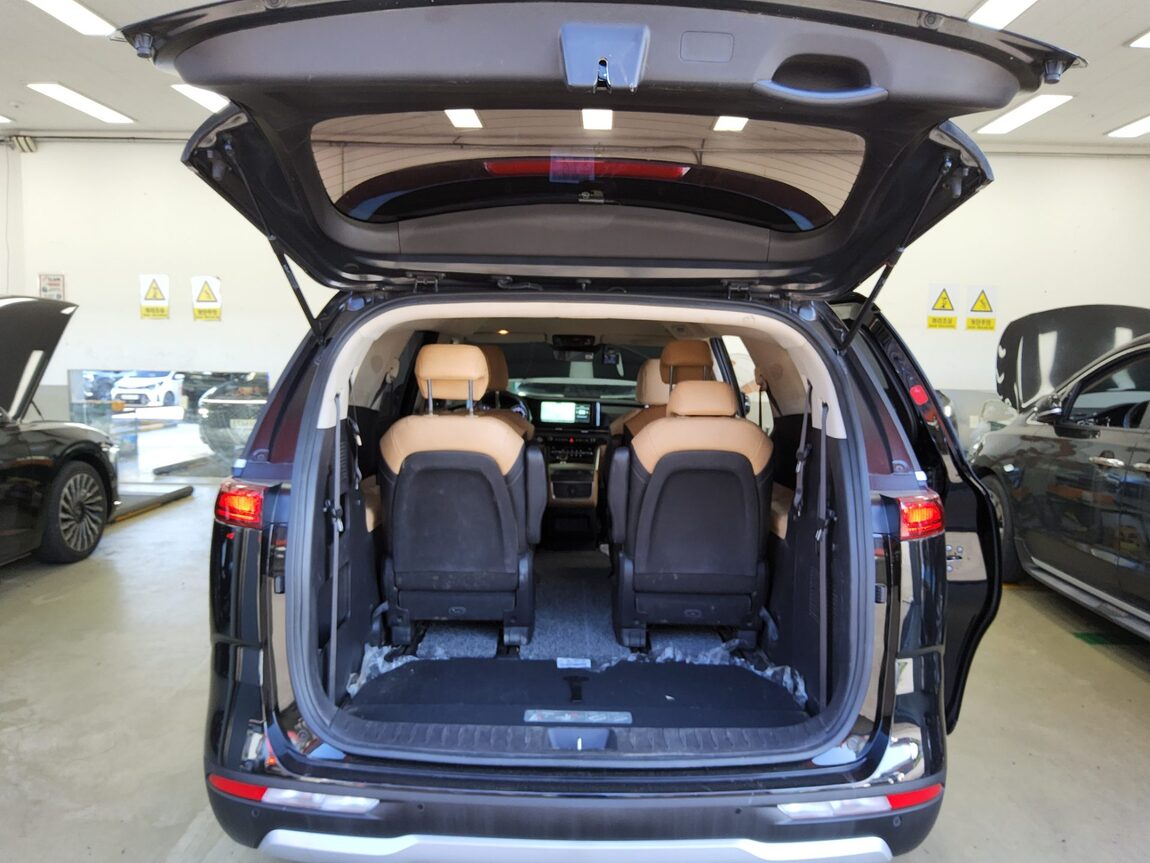 KIA NEW CARNIVAL (KA4) 9-SEATER GASOLINE PRESTIGE 2023 - zdjęcie 15