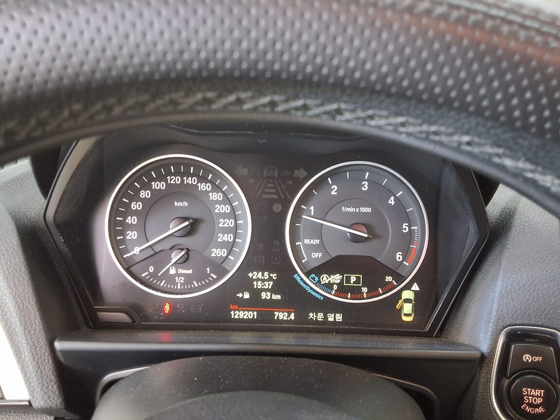 BMW 2 SERIES (1ST GEN) COUPE 220d LAUNCH PACK 2014 - zdjęcie 10