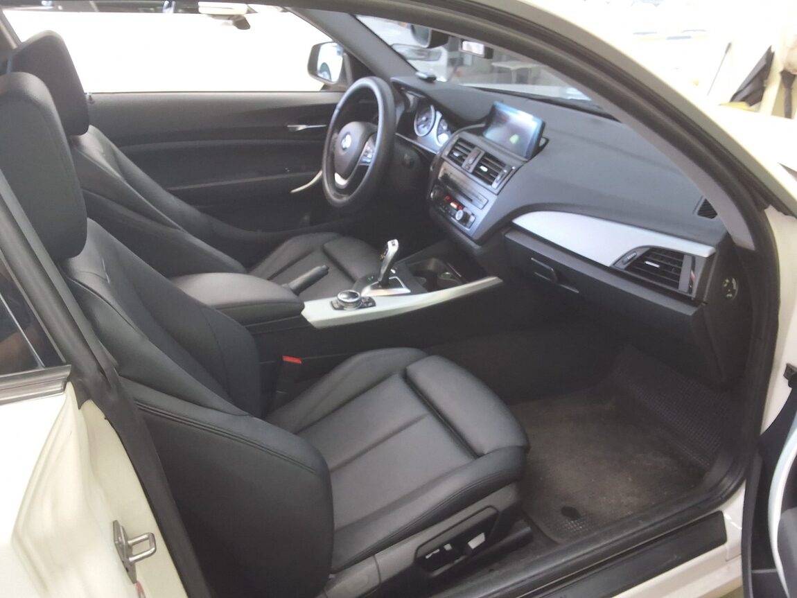 BMW 2 SERIES (1ST GEN) COUPE 220d LAUNCH PACK 2014 - zdjęcie 12