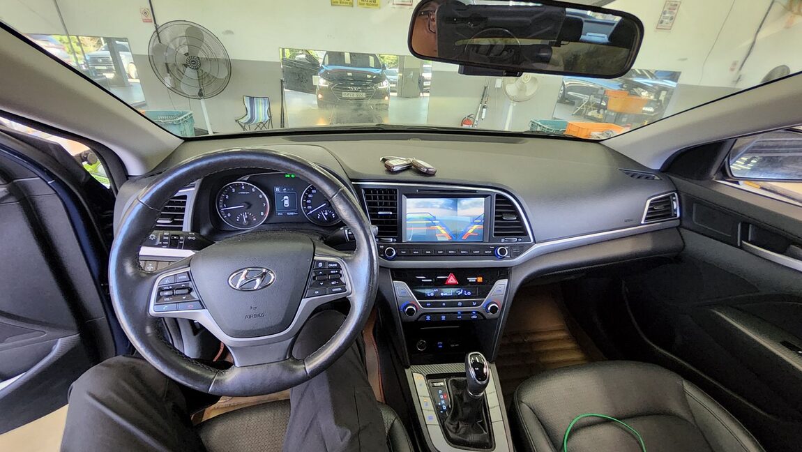 HYUNDAI AVANTE AD 1.6 GDi MODERN SPECIAL 2016 - zdjęcie 11