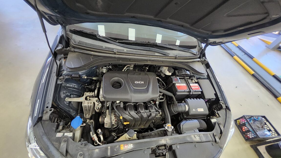 HYUNDAI AVANTE AD 1.6 GDi MODERN SPECIAL 2016 - zdjęcie 20