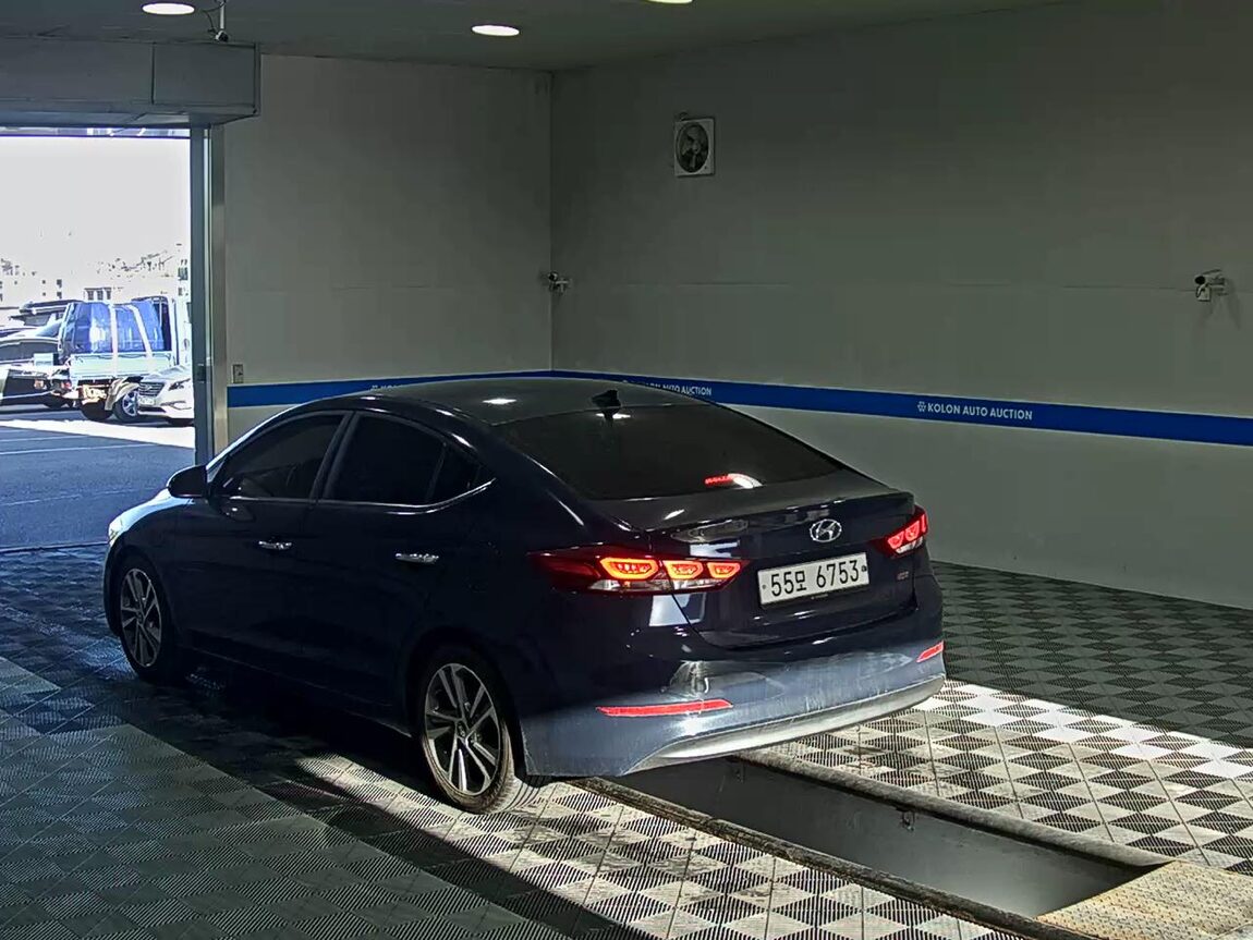 HYUNDAI AVANTE AD 1.6 GDi MODERN SPECIAL 2016 - zdjęcie 6