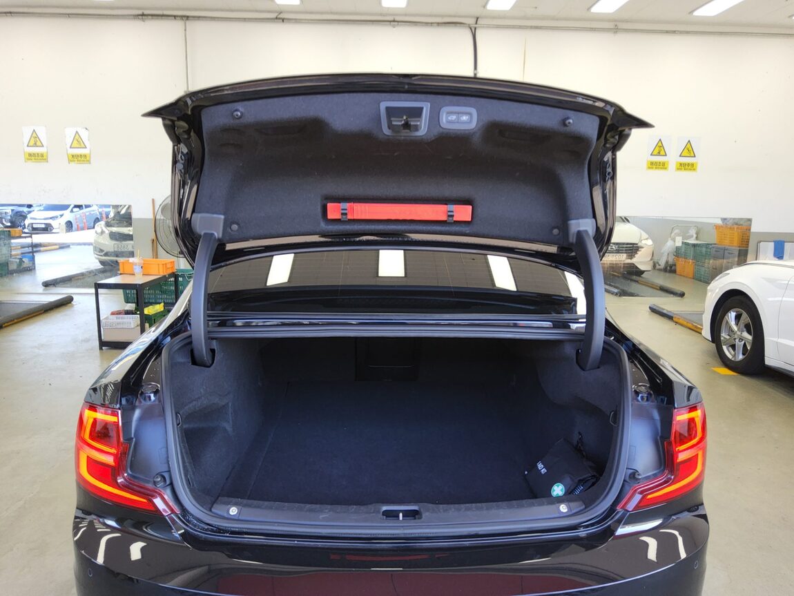 VOLVO THE NEW S90 T5 INSCRIPTION 2019 - zdjęcie 15