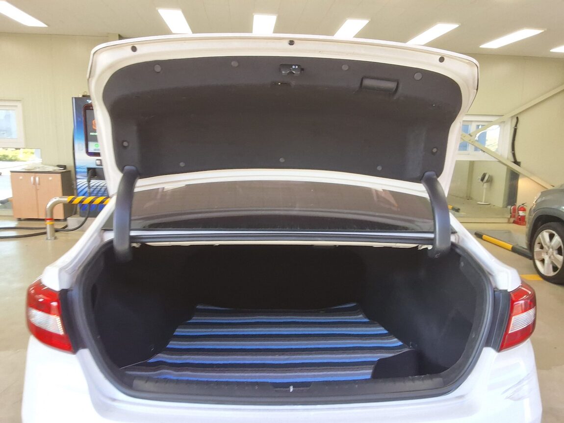 HYUNDAI LF SONATA 1.7 DIESEL STYLE 2017 - zdjęcie 16