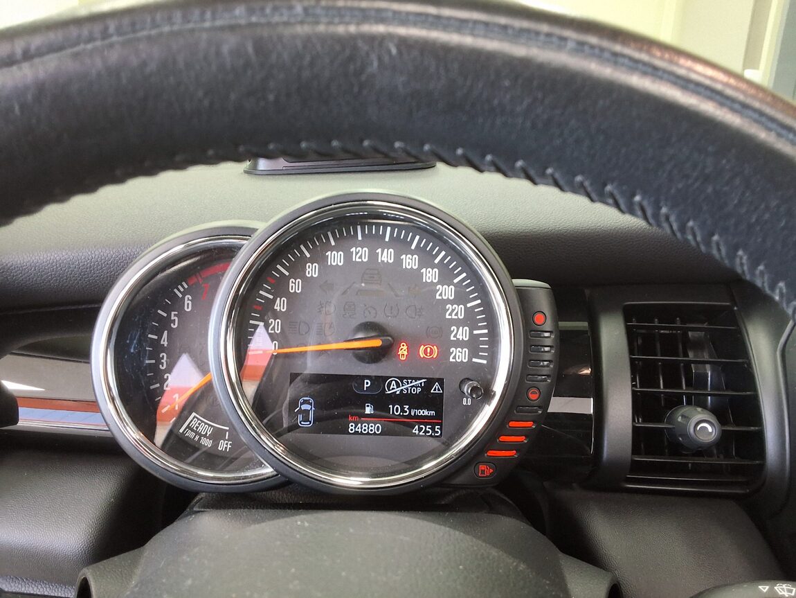MINI COOPER (3RD GEN) 5-DOOR 1.5 HIGH 2015 - zdjęcie 10