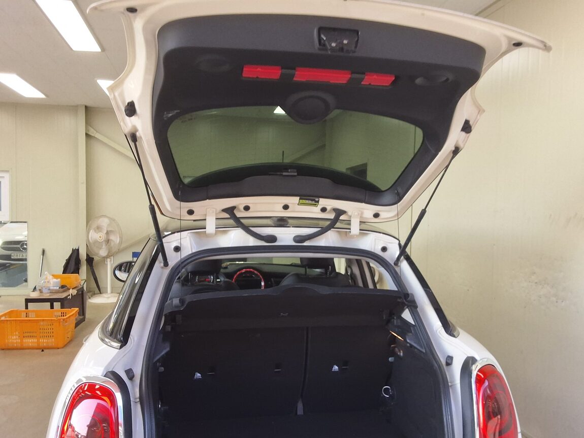 MINI COOPER (3RD GEN) 5-DOOR 1.5 HIGH 2015 - zdjęcie 16