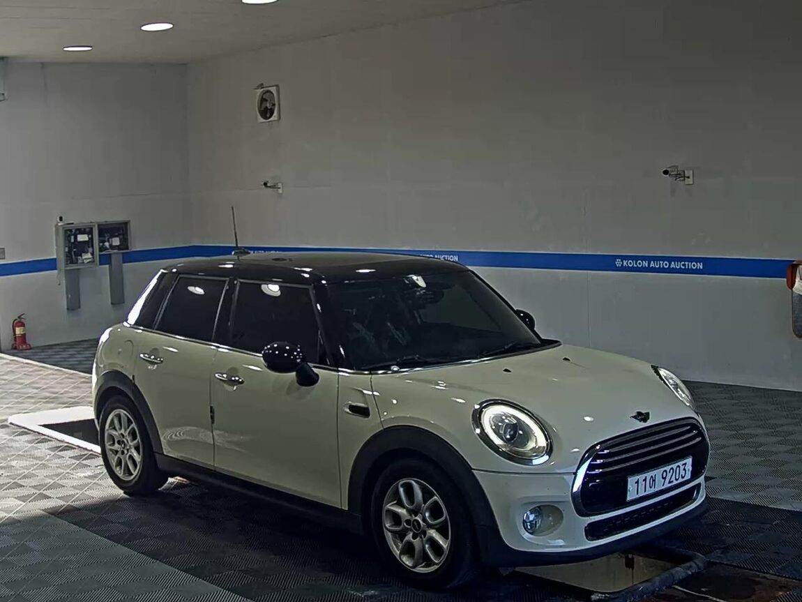 MINI COOPER (3RD GEN) 5-DOOR 1.5 HIGH 2015 - zdjęcie 3