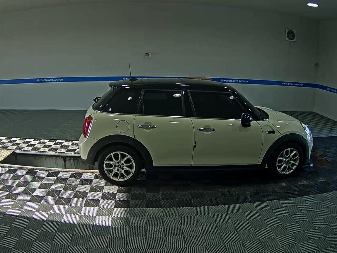 MINI COOPER (3RD GEN) 5-DOOR 1.5 HIGH 2015 - zdjęcie 4