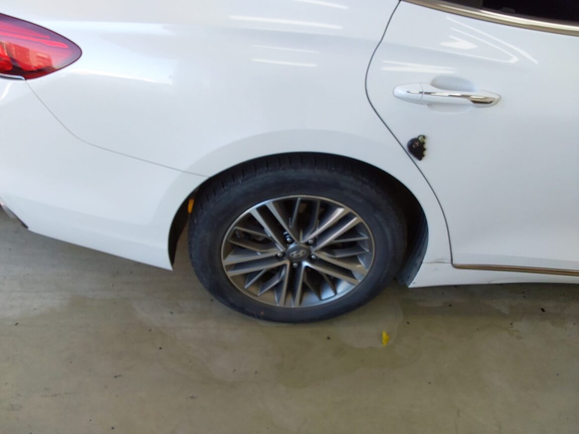 HYUNDAI GRANDEUR IG 2.4 GDi PREMIUM 2018 - zdjęcie 23