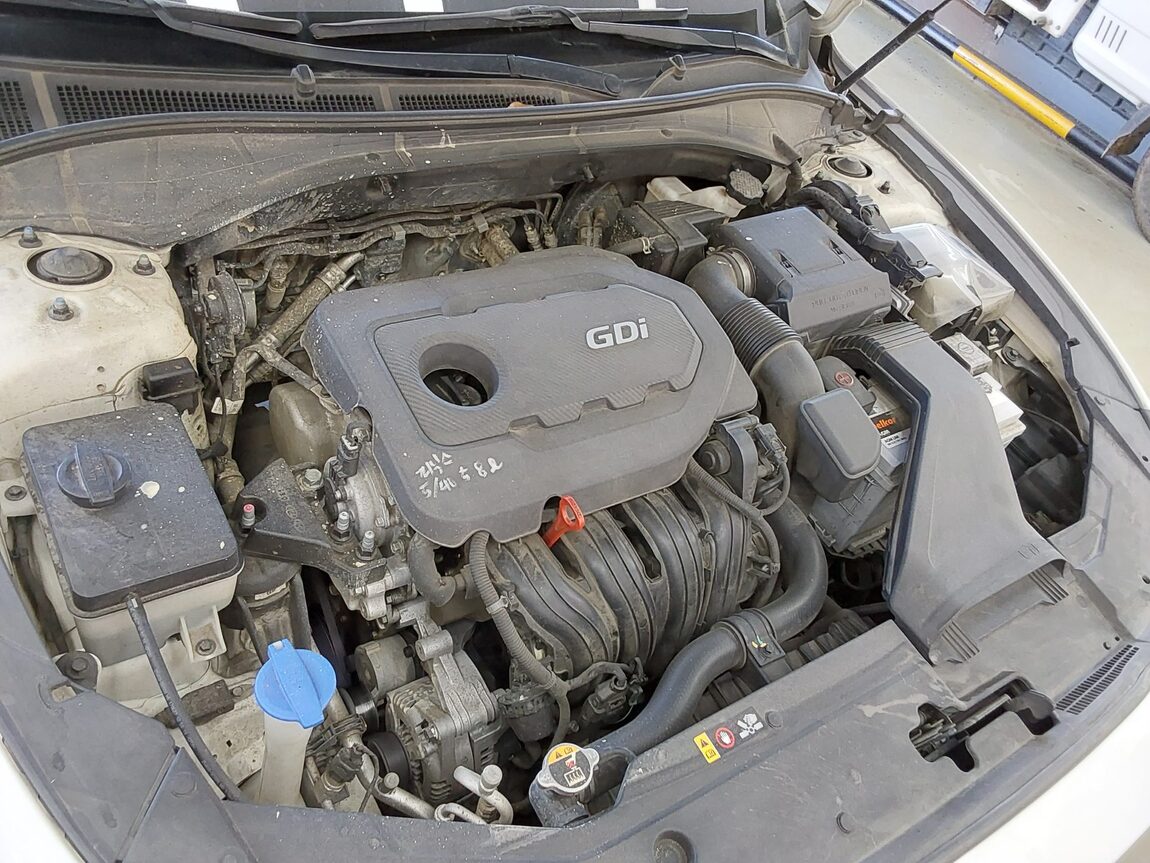 HYUNDAI GRANDEUR IG 2.4 GDi PREMIUM 2018 - zdjęcie 18