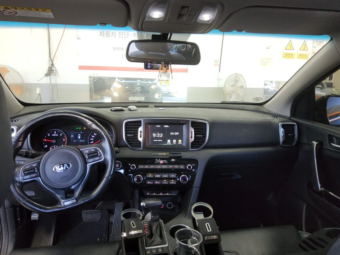 KIA NEW SPORTAGE R2.0 4WD NOBLESSE 2016 - zdjęcie 11