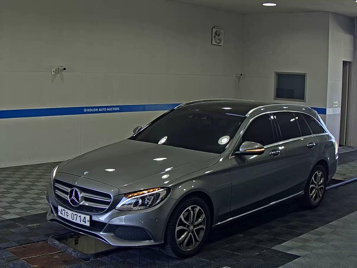 MERCEDES-BENZ C-CLASS (4TH GEN) C220 d 4MATIC ESTATE 2016 - zdjęcie 2