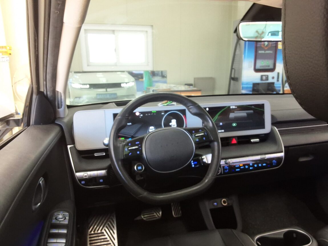 HYUNDAI IONIQ 5 EV AWD LONG RANGE PRESTIGE 2022 - zdjęcie 12