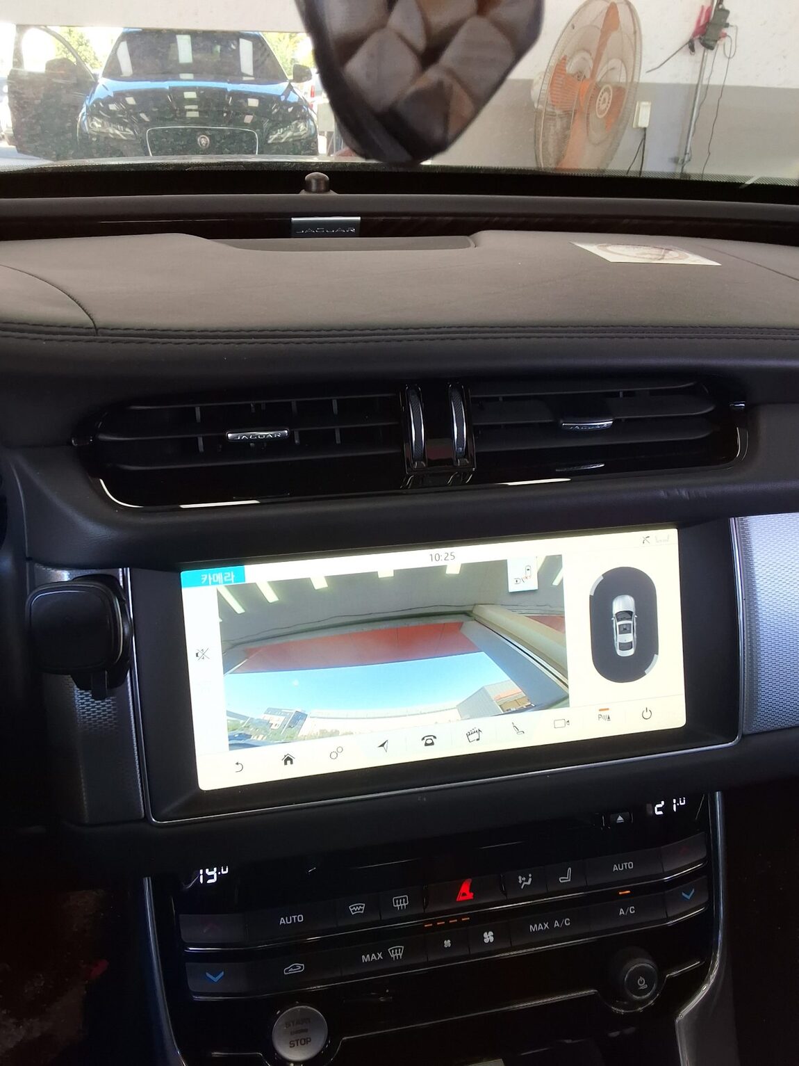 JAGUAR XF (2ND GEN) 3.0 30d PORTFOLIO 2017 - zdjęcie 18