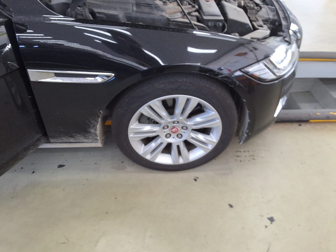 JAGUAR XF (2ND GEN) 3.0 30d PORTFOLIO 2017 - zdjęcie 25