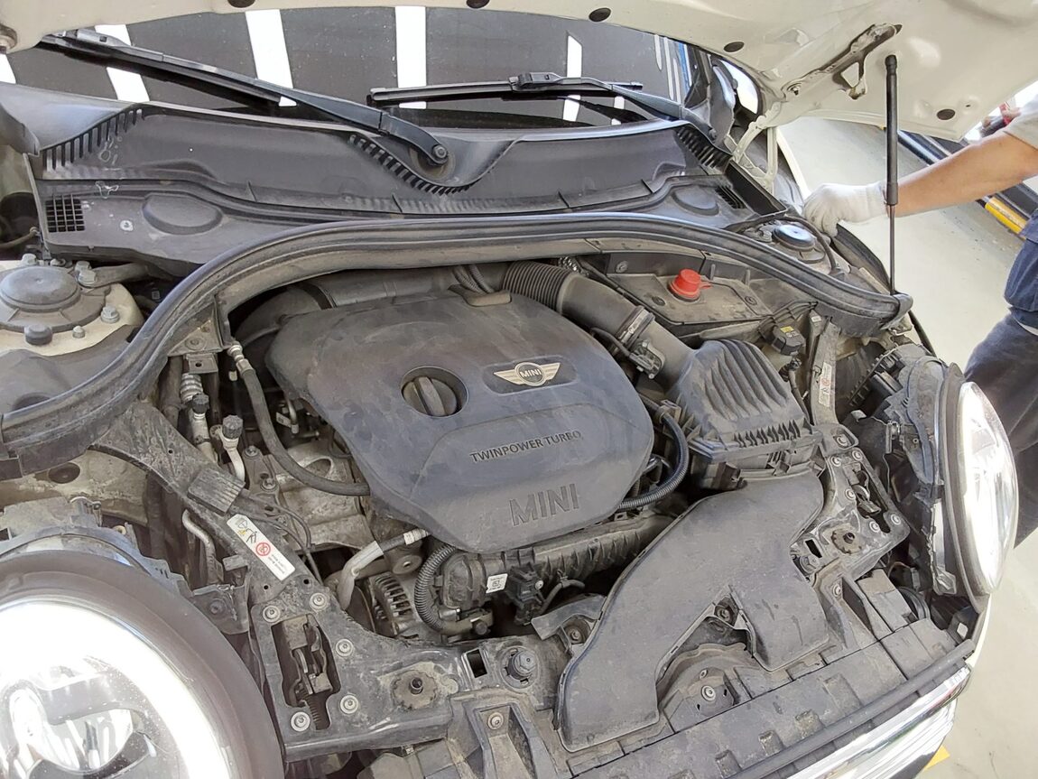 MINI CLUBMAN (2ND GEN) 1.5 HIGH TRIM 2017 - zdjęcie 19