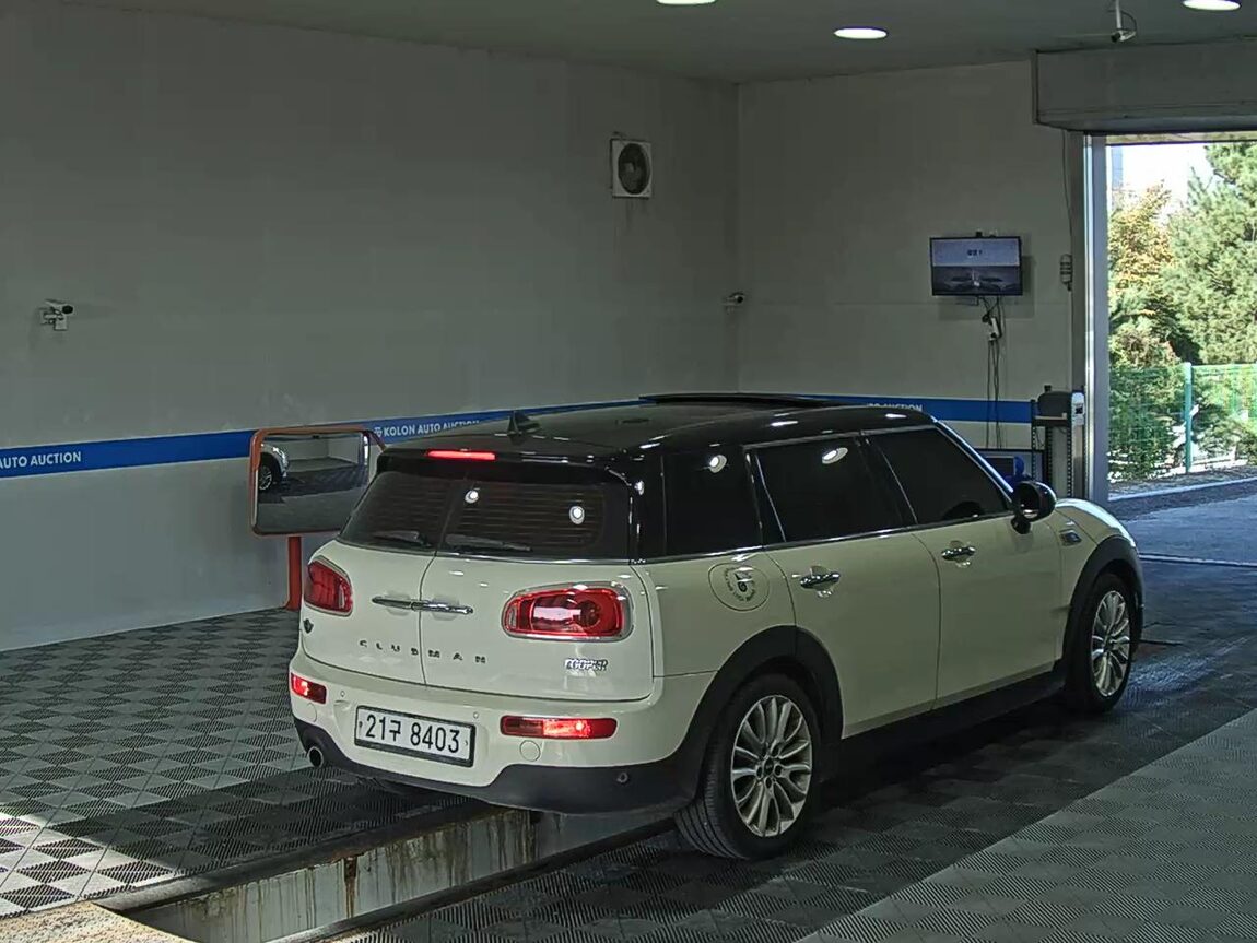 MINI CLUBMAN (2ND GEN) 1.5 HIGH TRIM 2017 - zdjęcie 5