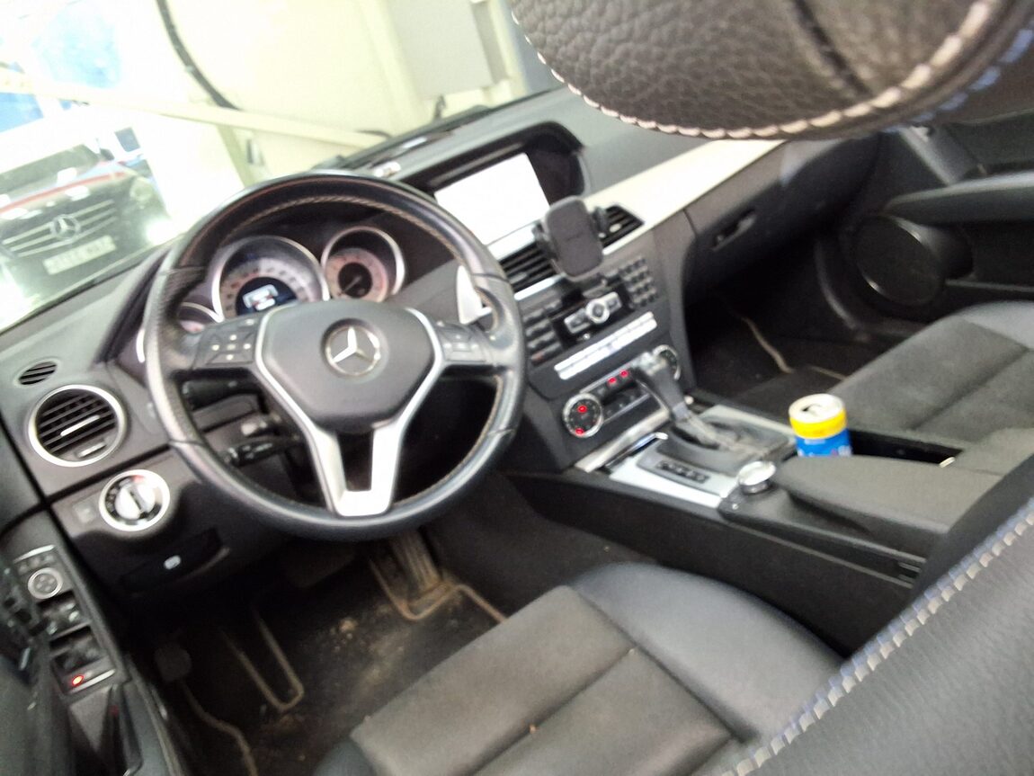 MERCEDES-BENZ C-CLASS (3RD GEN) C200 AVANTGARDE EDITION C 2014 - zdjęcie 12