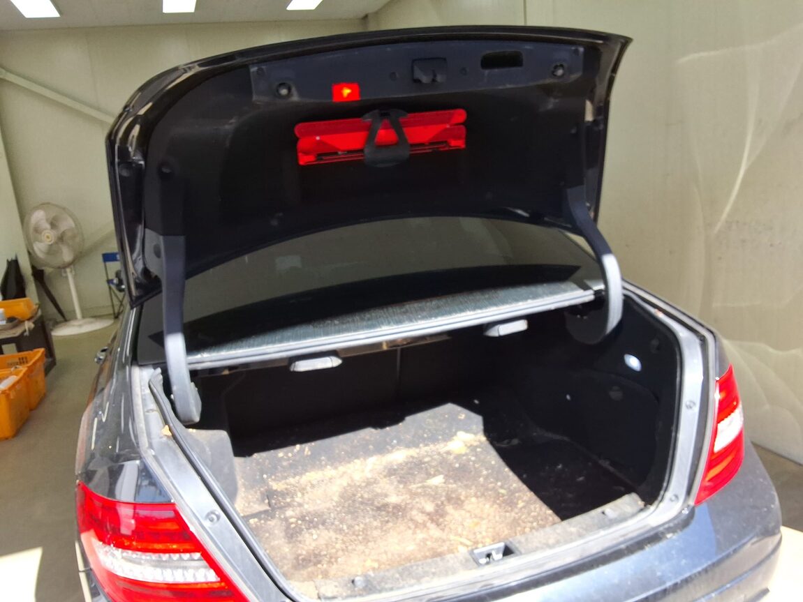 MERCEDES-BENZ C-CLASS (3RD GEN) C200 AVANTGARDE EDITION C 2014 - zdjęcie 16