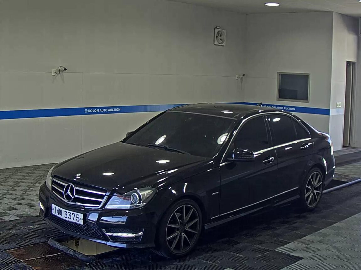MERCEDES-BENZ C-CLASS (3RD GEN) C200 AVANTGARDE EDITION C 2014 - zdjęcie 2