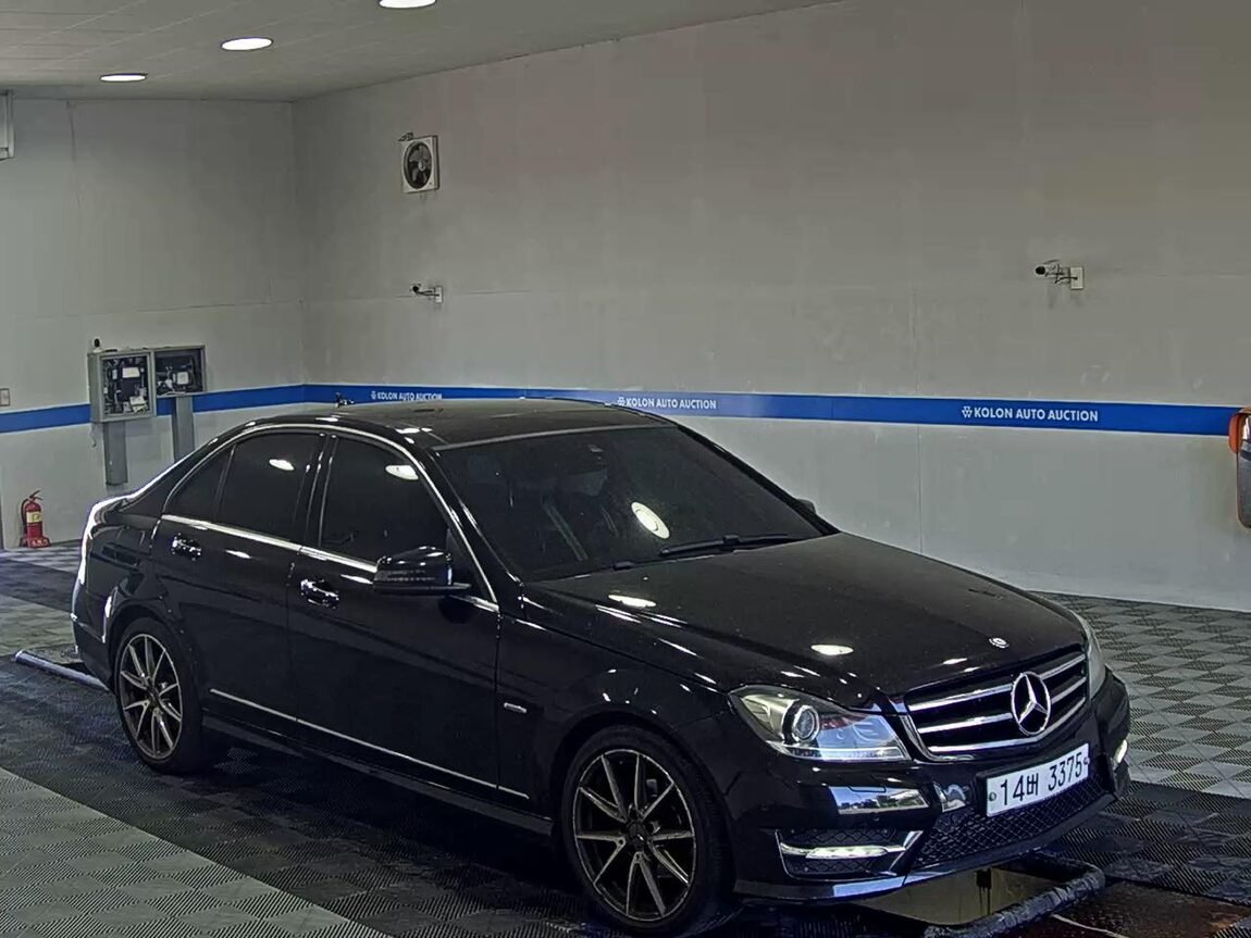 MERCEDES-BENZ C-CLASS (3RD GEN) C200 AVANTGARDE EDITION C 2014 - zdjęcie 3