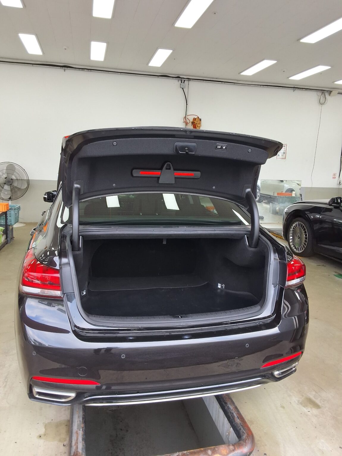 GENESIS G80 3.3 GDi AWD PREMIUM LUXURY 2018 - zdjęcie 15