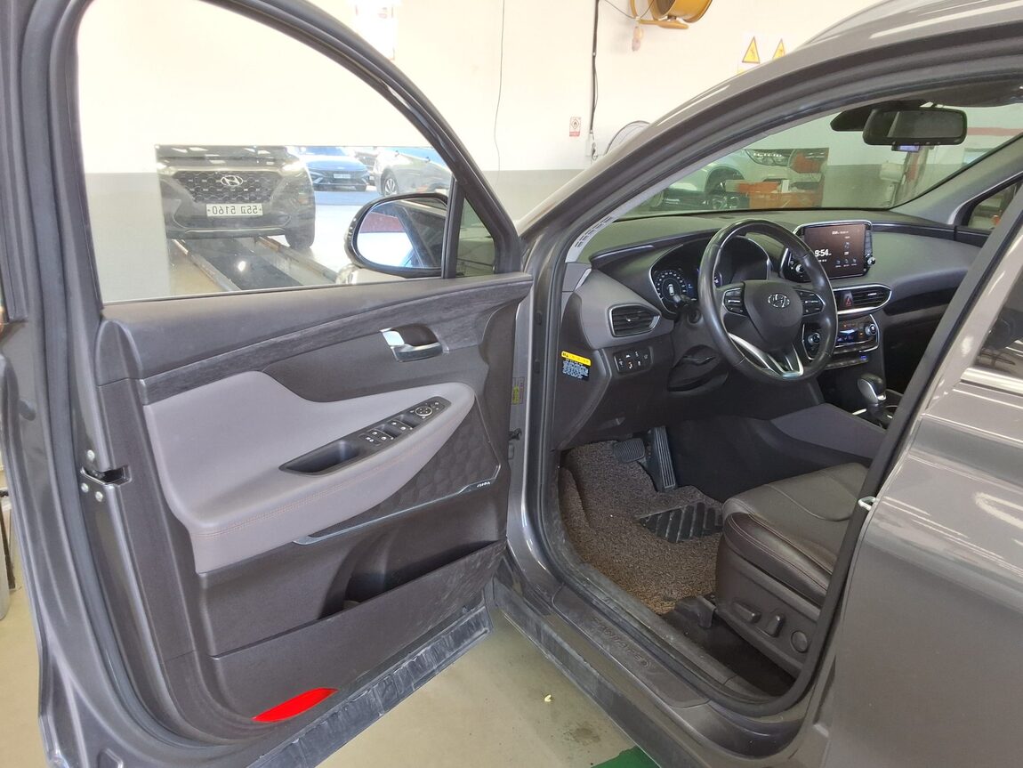 HYUNDAI SANTA FE (TM) 2.0T GDi 4WD EXCLUSIVE SPECIAL 2019 - zdjęcie 10