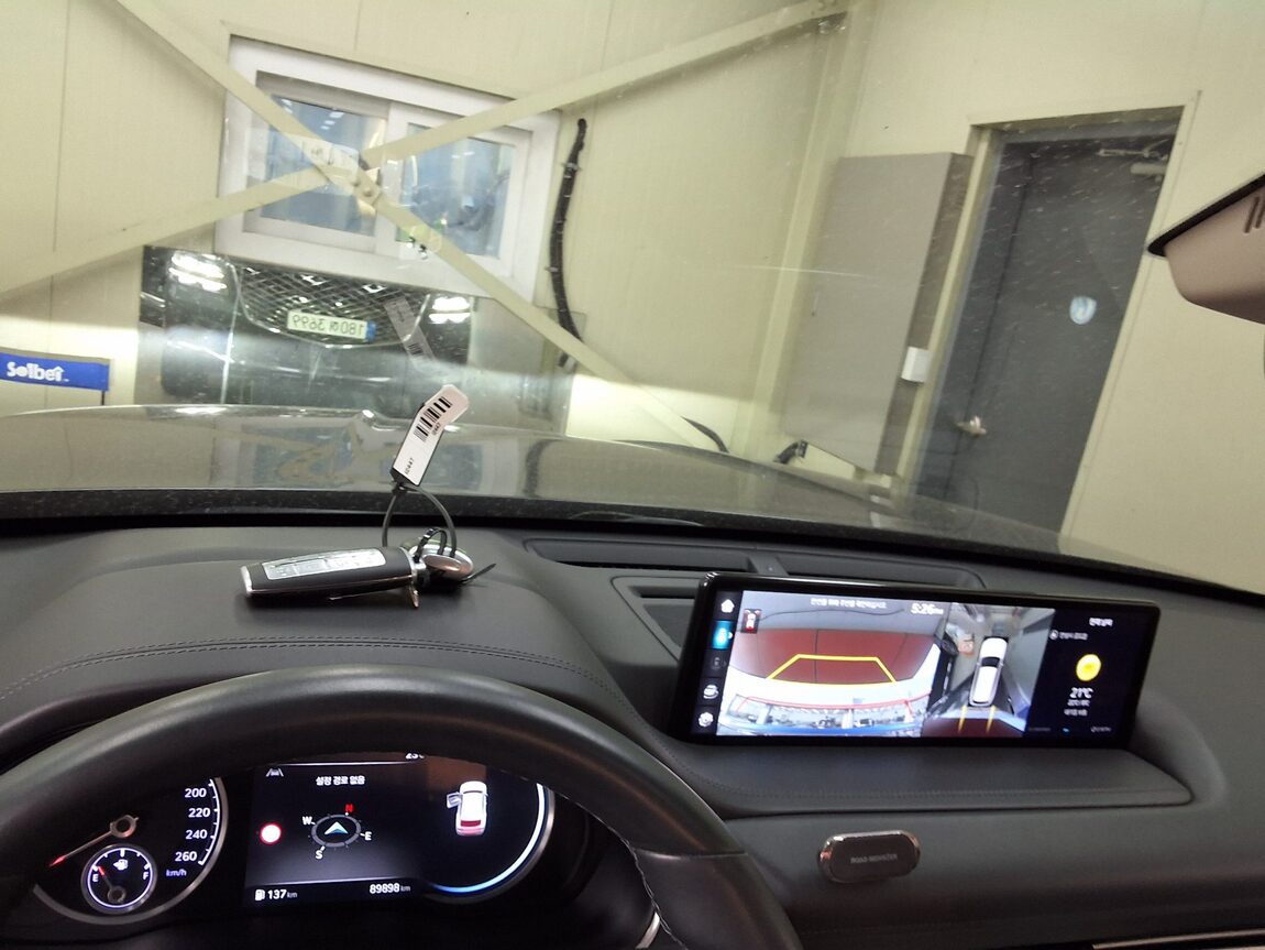 GENESIS GV80 2.5 GASOLINE AWD BASE MODEL 2022 - zdjęcie 25