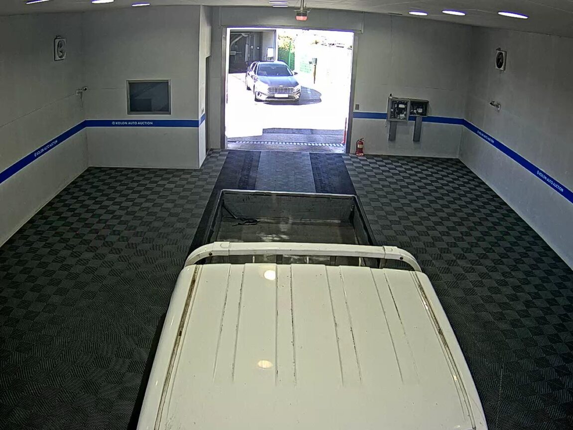 KIA THE NEW BONGO III CARGO 1 TON KING CAB EXTRA LONG WHEELBASE GL 2020 - zdjęcie 7