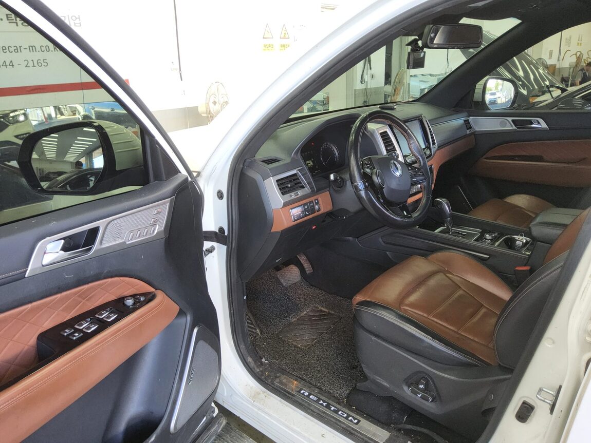 KG MOBILITY (SSANGYONG) G4 REXTON 2.2 4WD HERITAGE 2018 - zdjęcie 10
